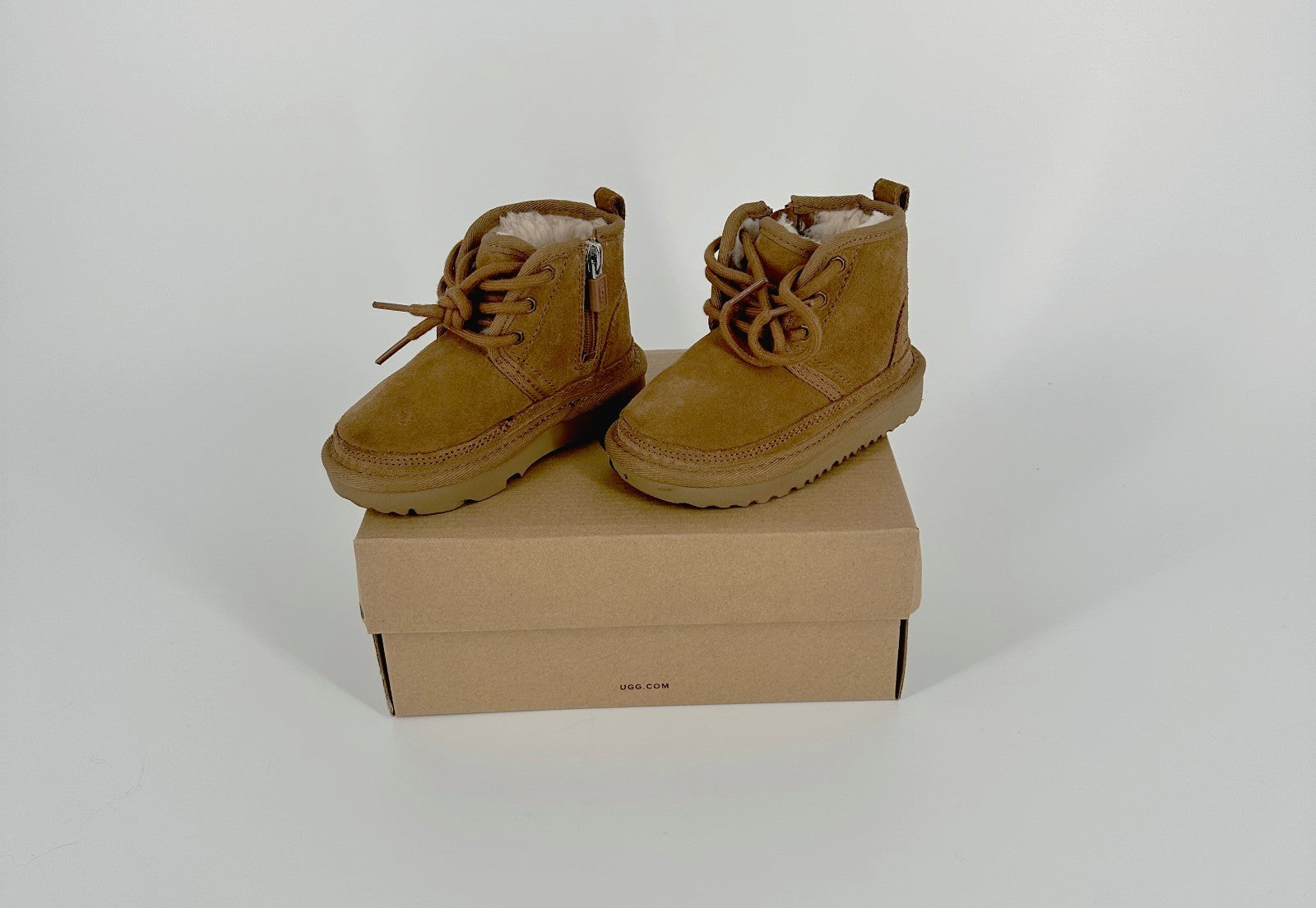 Ugg T Neumel II Chestnut Size 7 Kids
