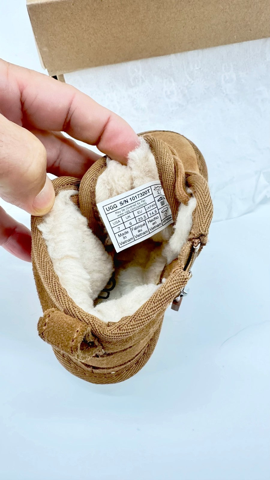 Ugg T Neumel II Chestnut Size 7 Kids