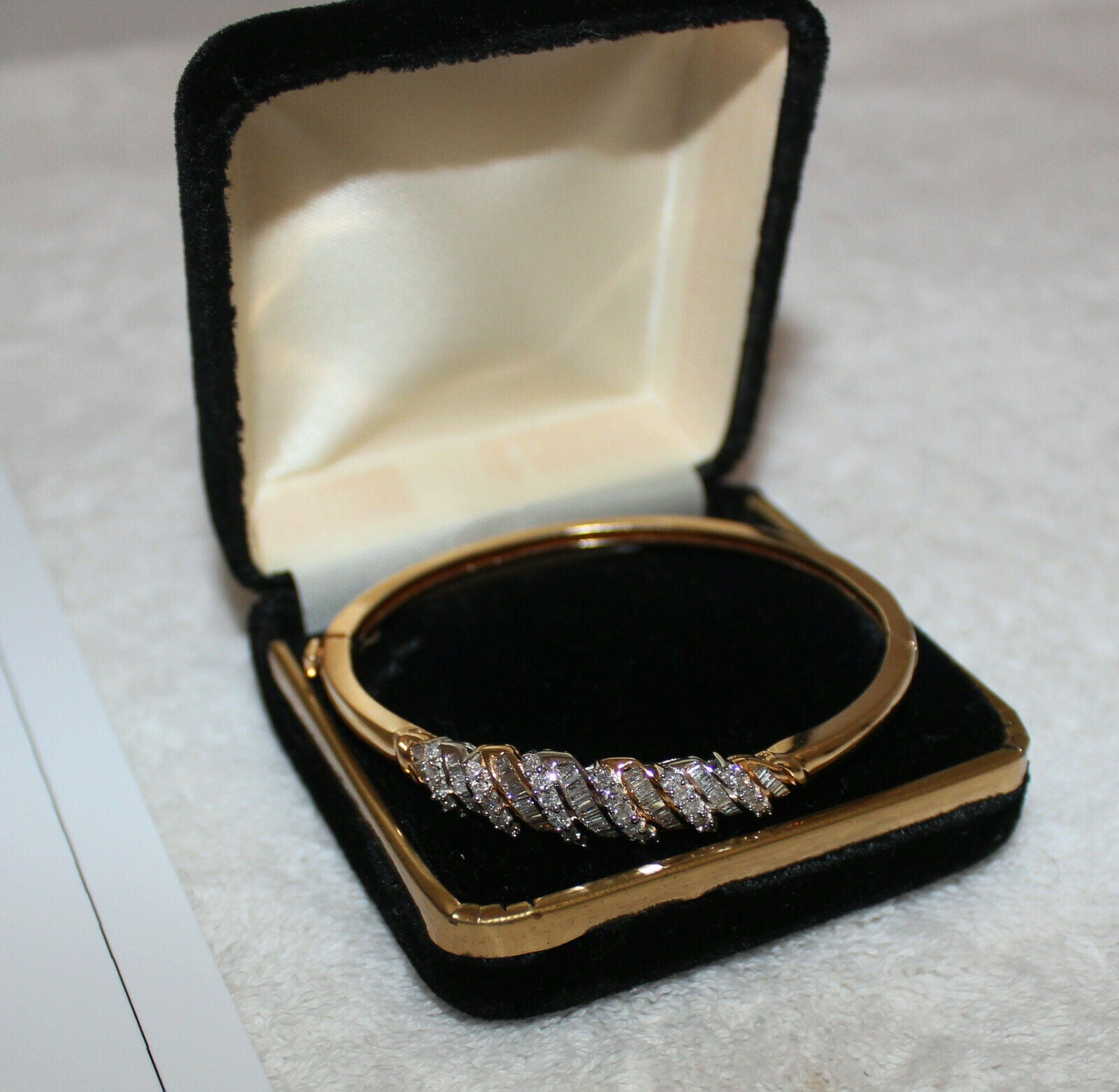 14K Gold Water Fall Diamond Bangle Bracelet