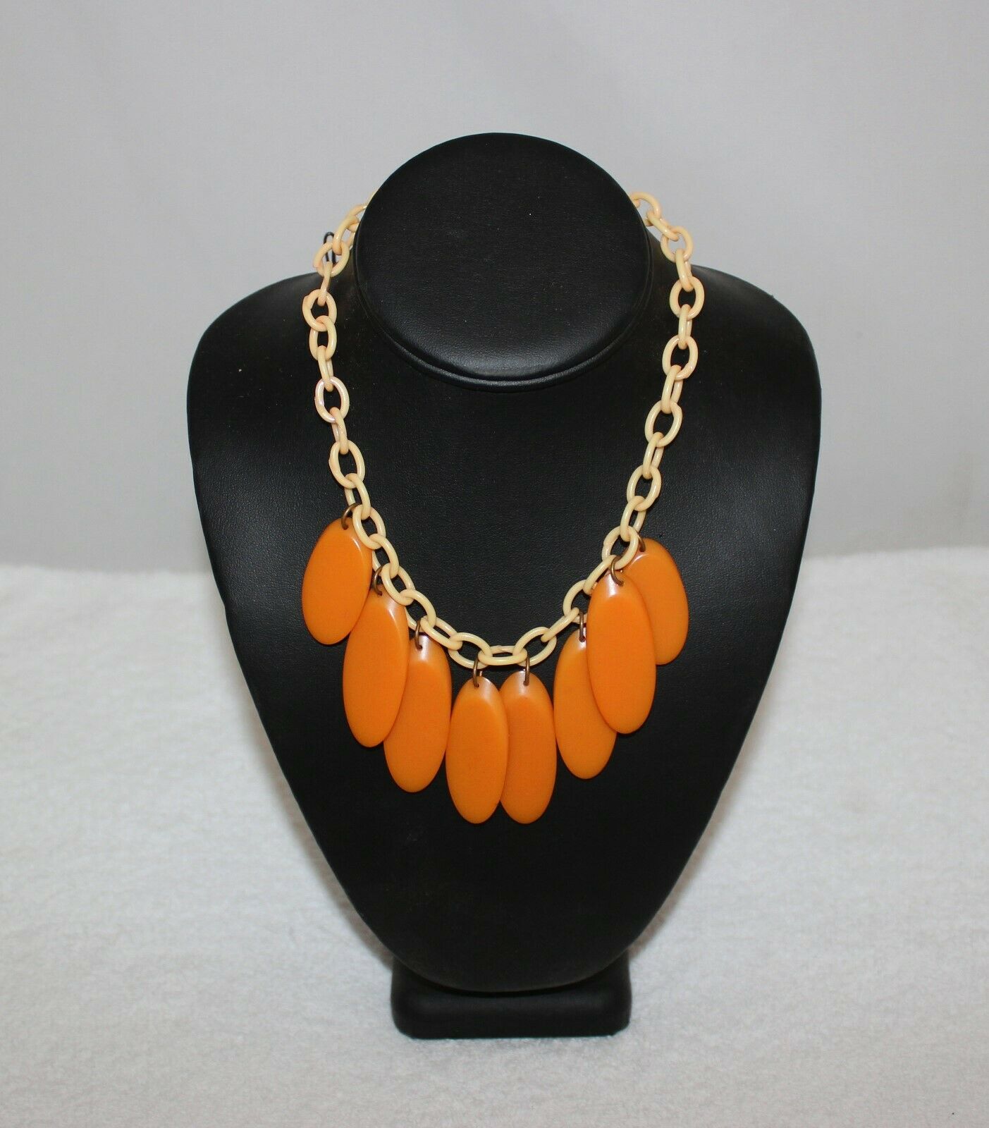 Bakelite Chain Link Necklace 15.5"